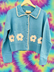 Fun collar knit sky blue cardigan with flower details