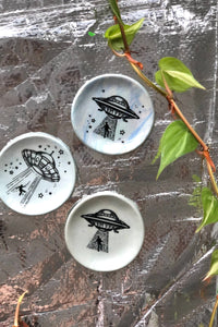 Alien Abduction Jewelry Dishes-WORM